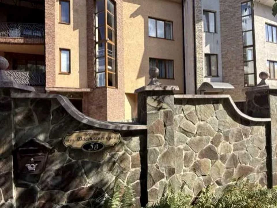 Квартира. Чернівці, вул. Товстюка