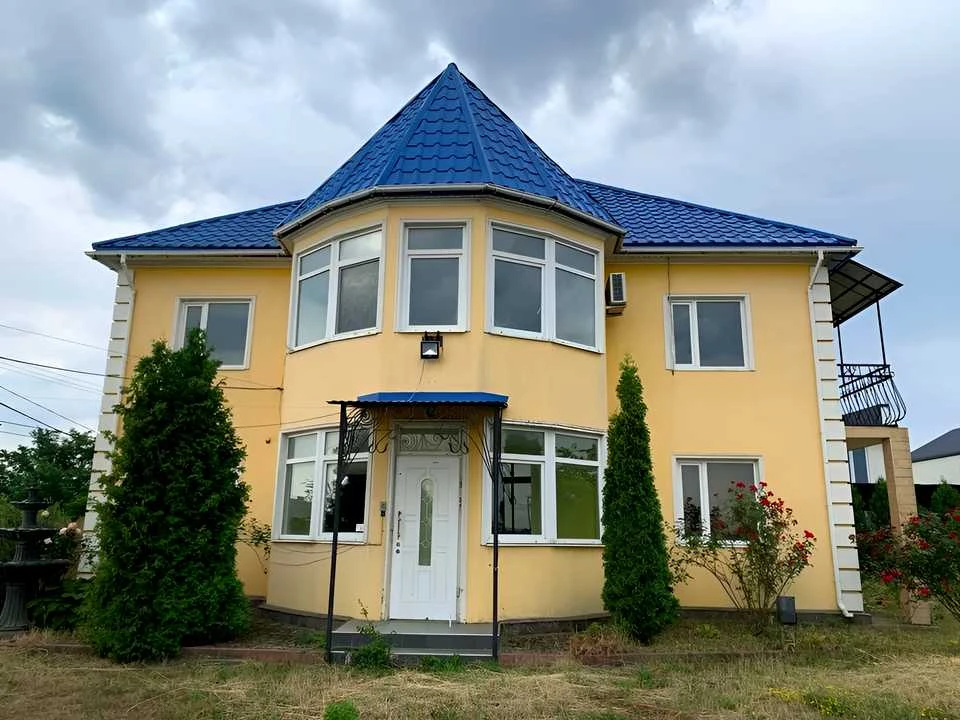 Будинок. Чернівці, Спортивна