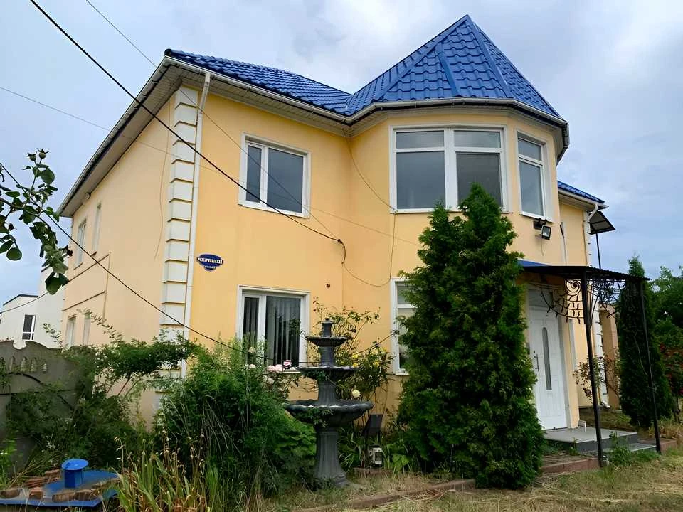 Будинок. Чернівці, Спортивна