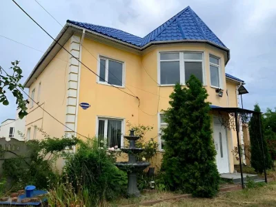 Будинок. Чернівці, Спортивна