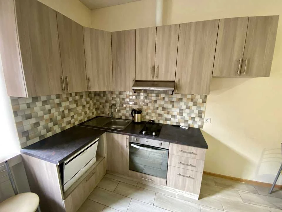 Studio apartment. Eugene Konovalets st., Kyiv.