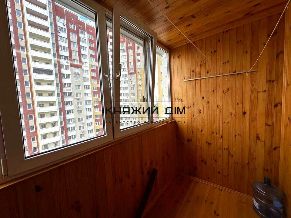 Квартира. Киев, улица Елизаветы Чавдар