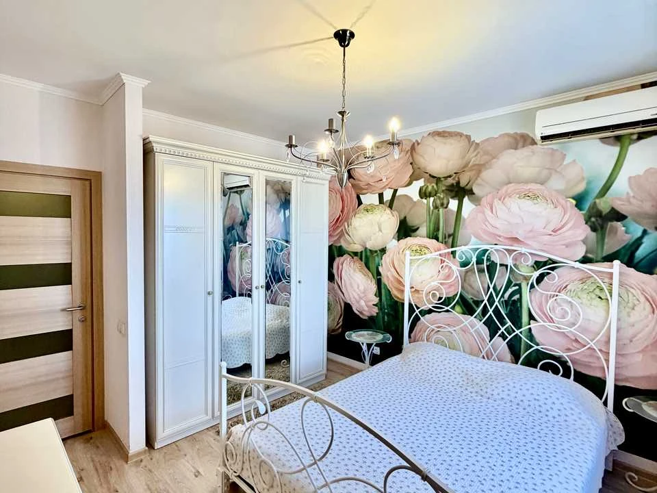 Apartment. Degtyarivska st, Kyiv