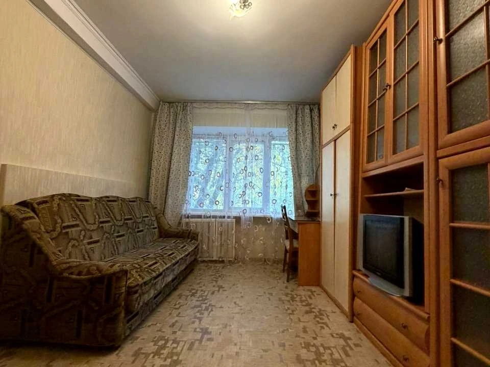 Квартира. Киев, улица Братьевская