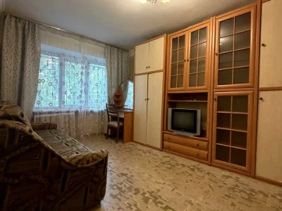 Квартира. Киев, улица Братьевская