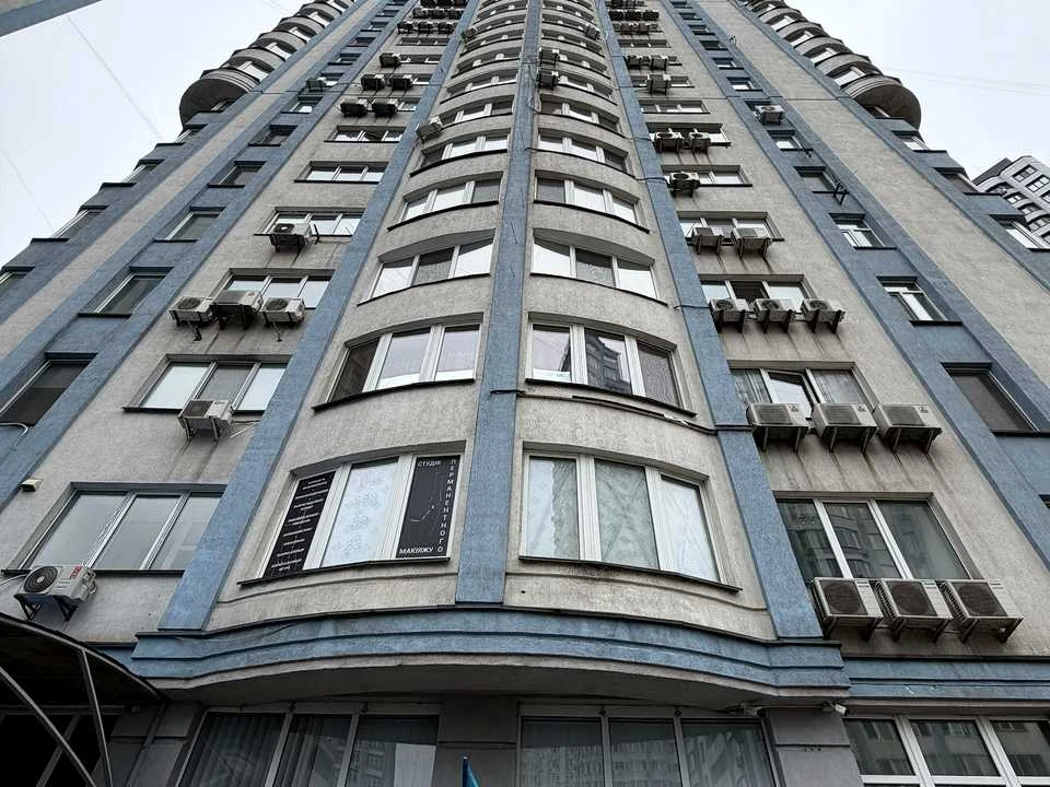 Квартира. Киев, Днепровская набережная ул.