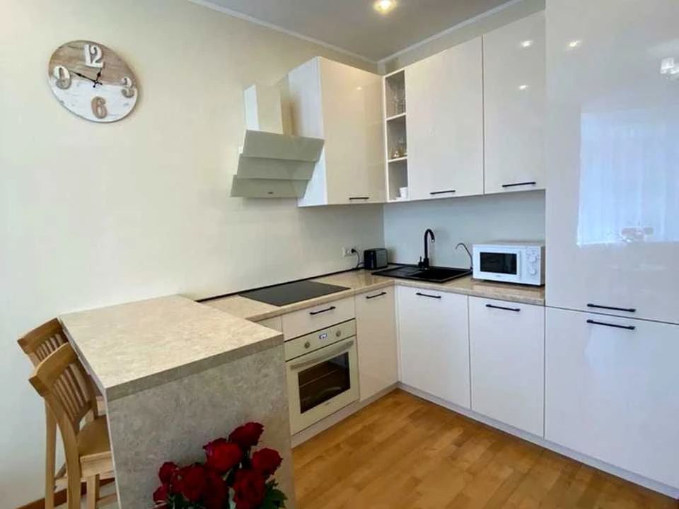 Apartment. Dimitrivska Street, Kyiv