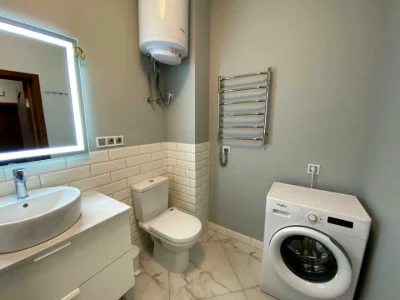 Apartment. Dimitrivska Street, Kyiv
