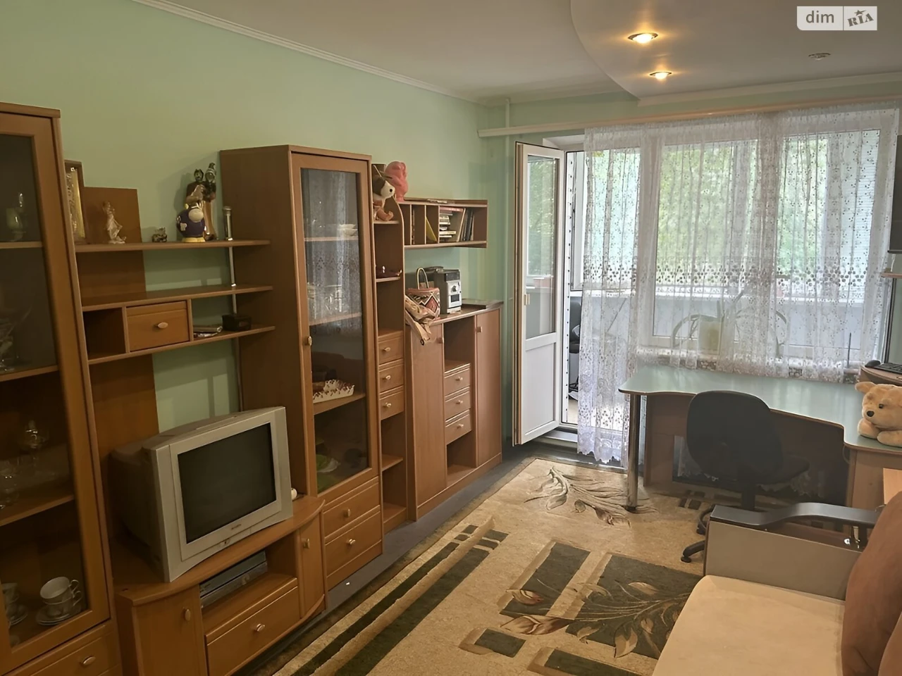 Long-Term Rental Apartment "Parus"