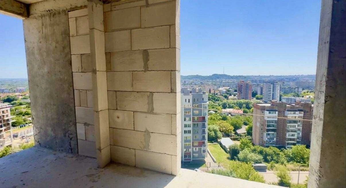 Studio apartment for sale in the Viking Hills residential complex on Shchurata Street
