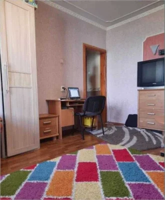 2к квартира возле Метро Масельского