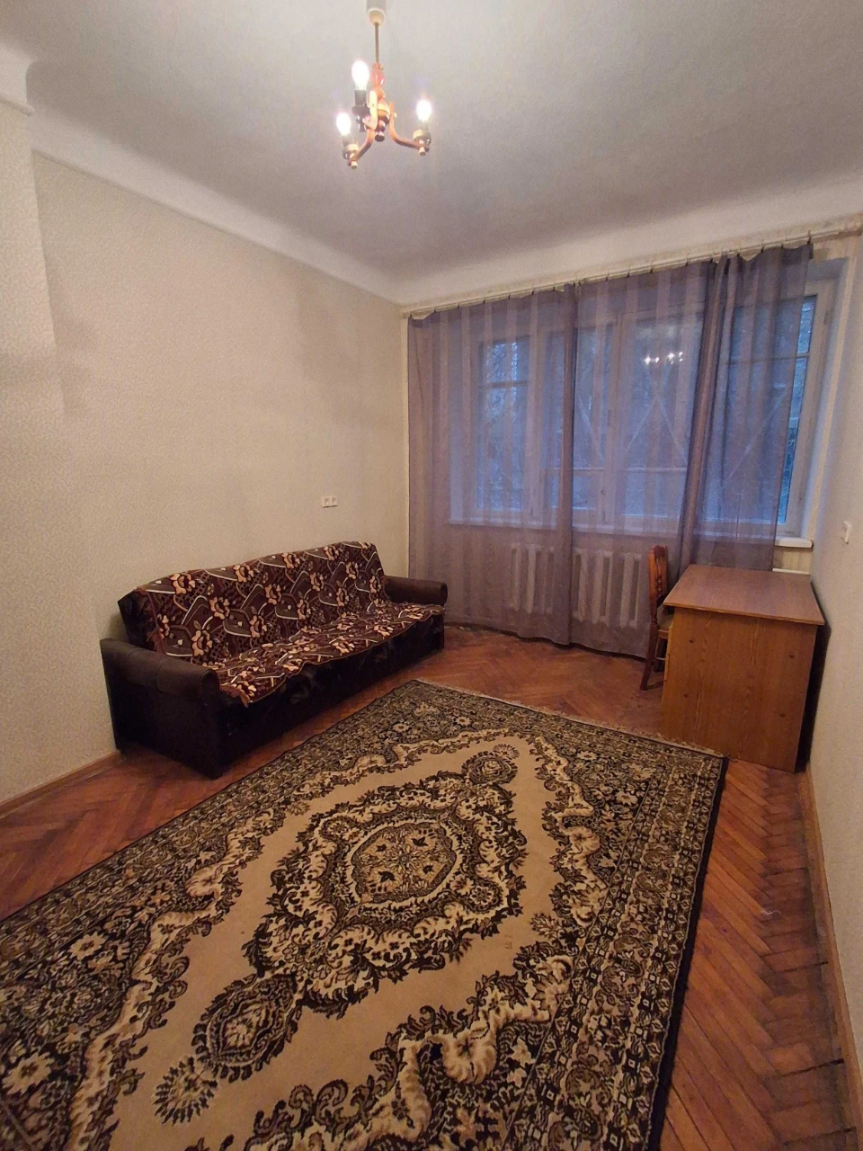 Продається 2-кімнатна квартира в центрі. Ярослава Мудрого