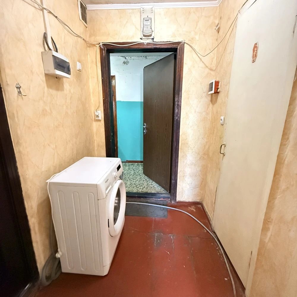 For Sale: Apartment on Metallurg Street