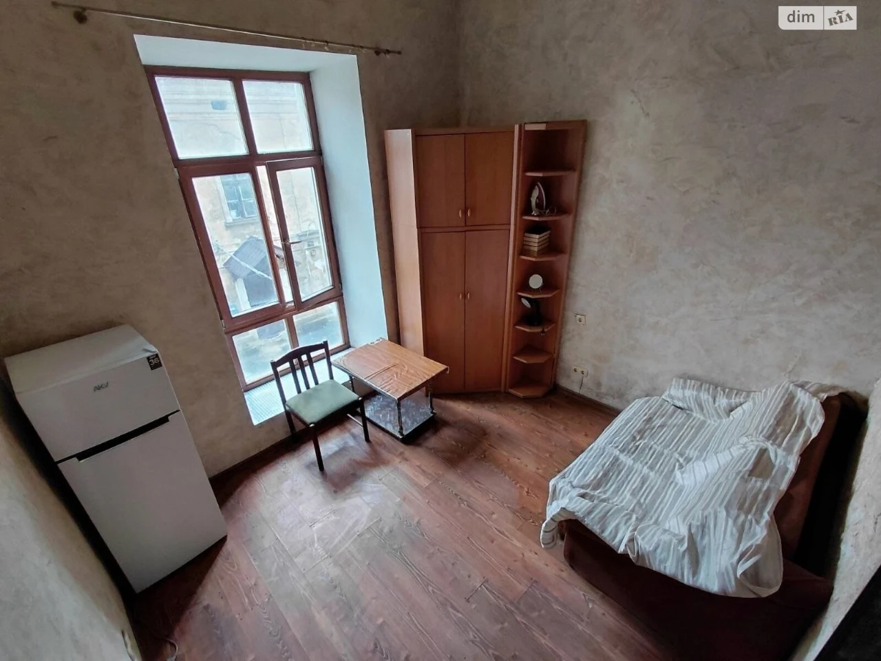 Sale Room Primorsky