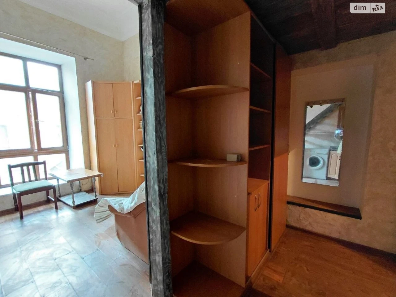 Sale Room Primorsky