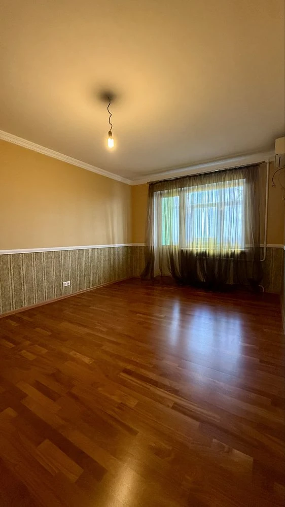 Sale of 2 rooms, 11th district, Left Bank