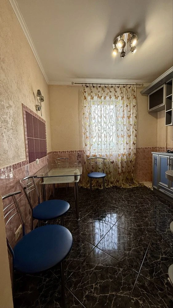 Sale of 2 rooms, 11th district, Left Bank