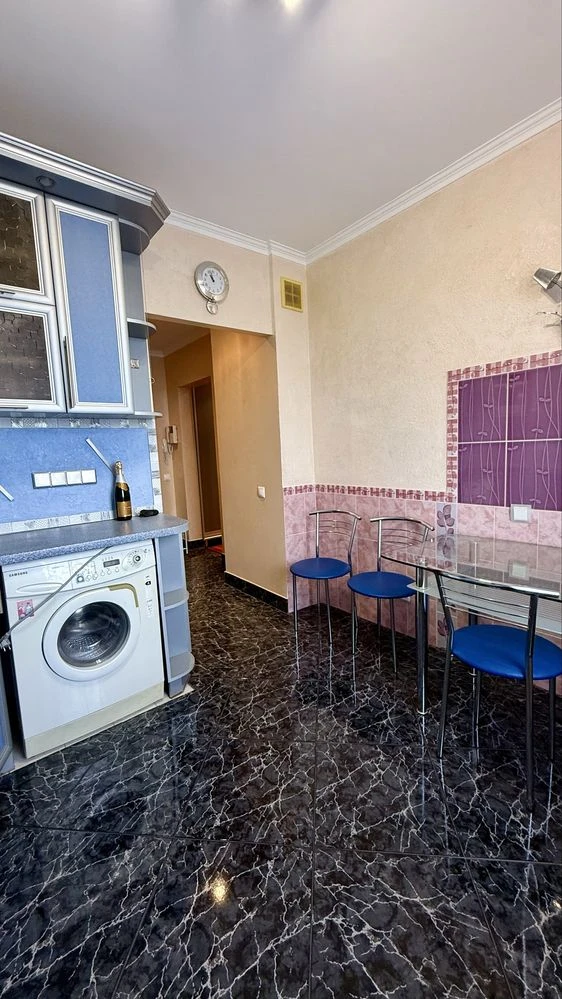 Sale of 2 rooms, 11th district, Left Bank
