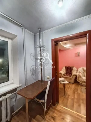 Продаж 3-кімнатної квартири в будинку