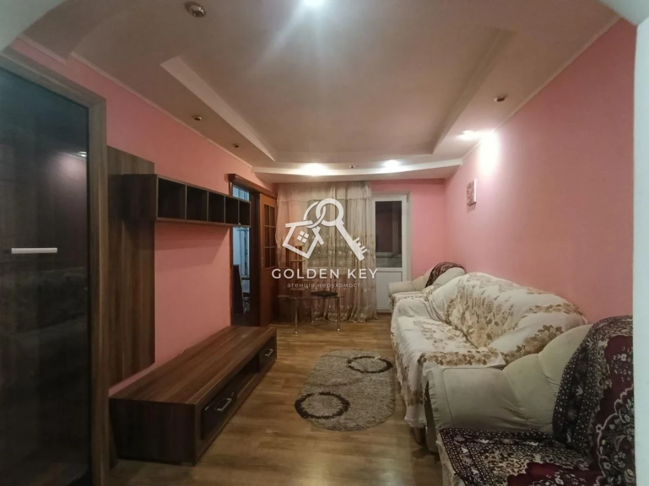 Продаж 3-кімнатної квартири в будинку