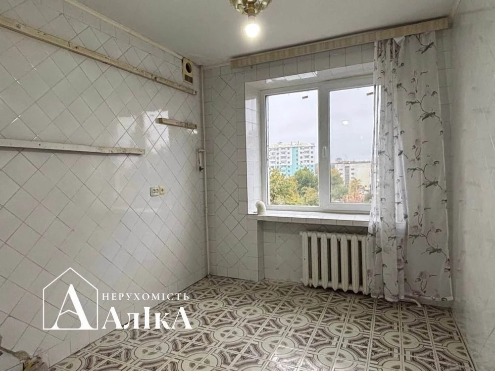 For Sale: 2-bedroom apartment with good layout