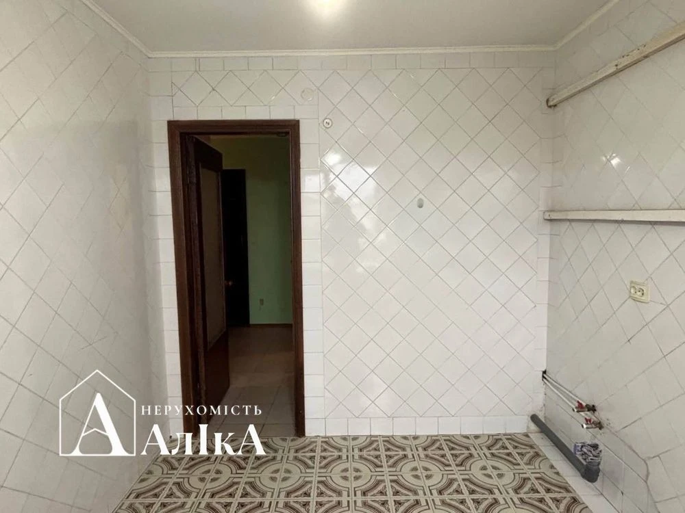 For Sale: 2-bedroom apartment with good layout