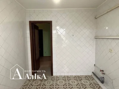 For Sale: 2-bedroom apartment with good layout