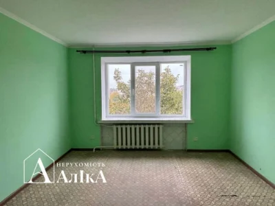 For Sale: 2-bedroom apartment with good layout