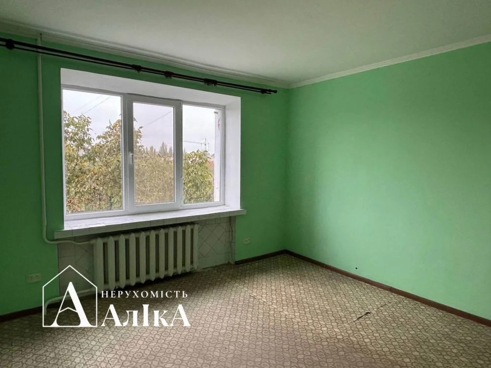 For Sale: 2-bedroom apartment with good layout