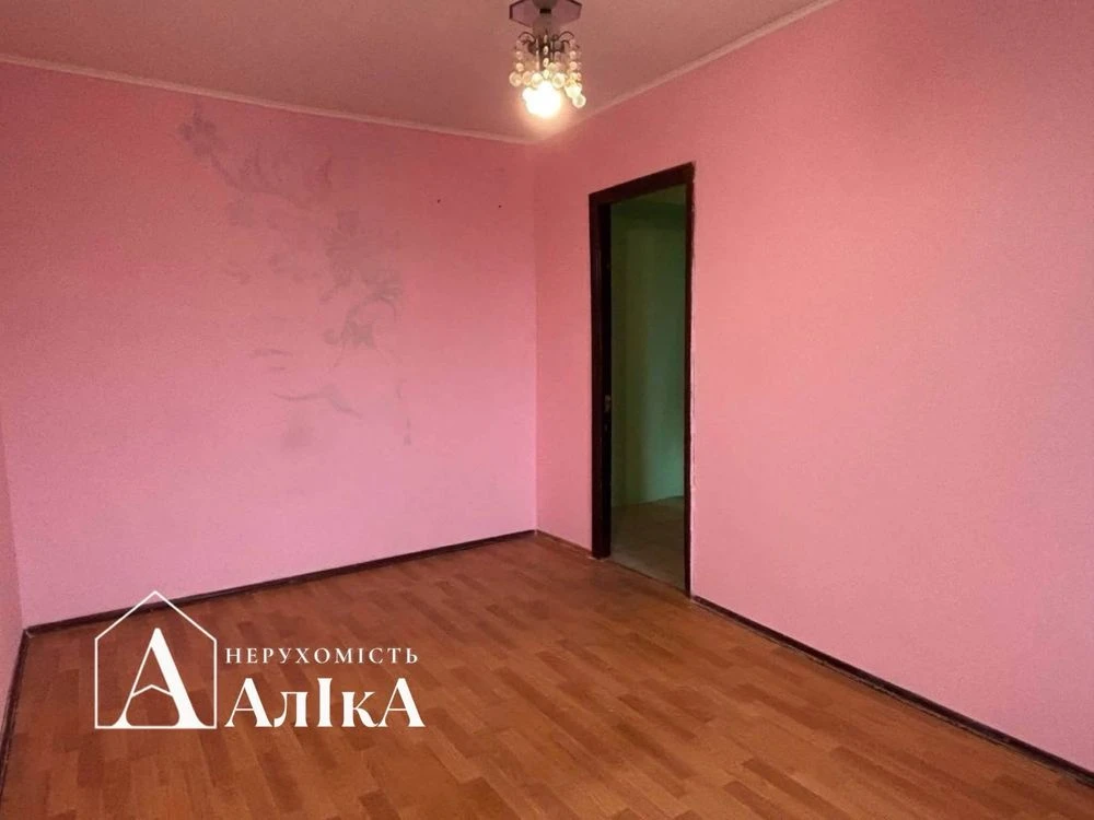 For Sale: 2-bedroom apartment with good layout