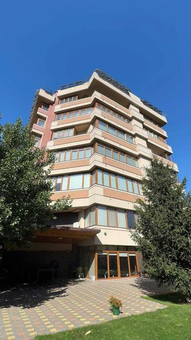 Продам элитную квартиру в клубном доме Премиум класса в центр