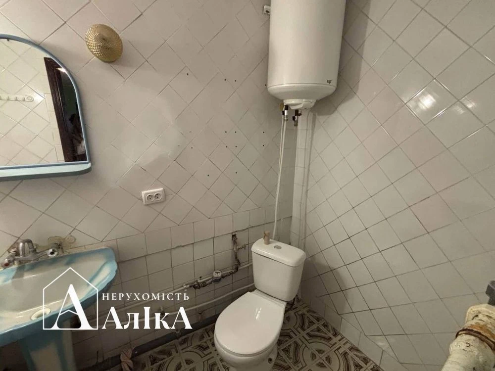 For Sale: 2-bedroom apartment with good layout