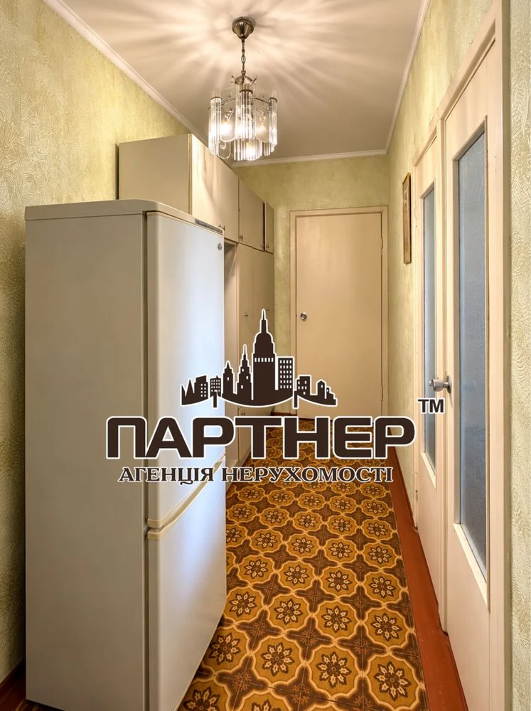 Продаж двокімнатноі квартири у цегляному будинку.