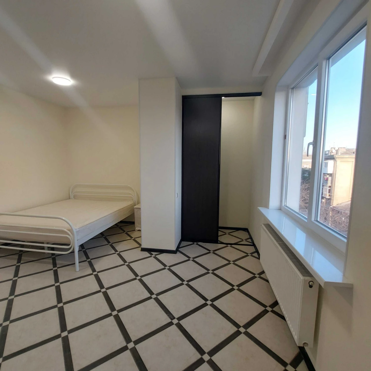 Sale of a 2-bedroom apartment in a new building in the city center