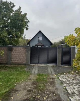 Продам дом, 100м², ул Киргизская, Новые дома