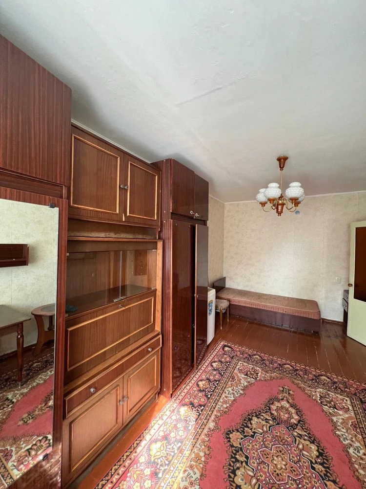 Продаж 1-х кімн, вул, Дніпровське шосе, поверх 2/5, площа 30