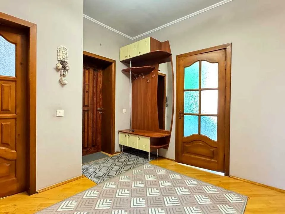 Квартира. Івано-Франківськ, Микитинецька вулиця