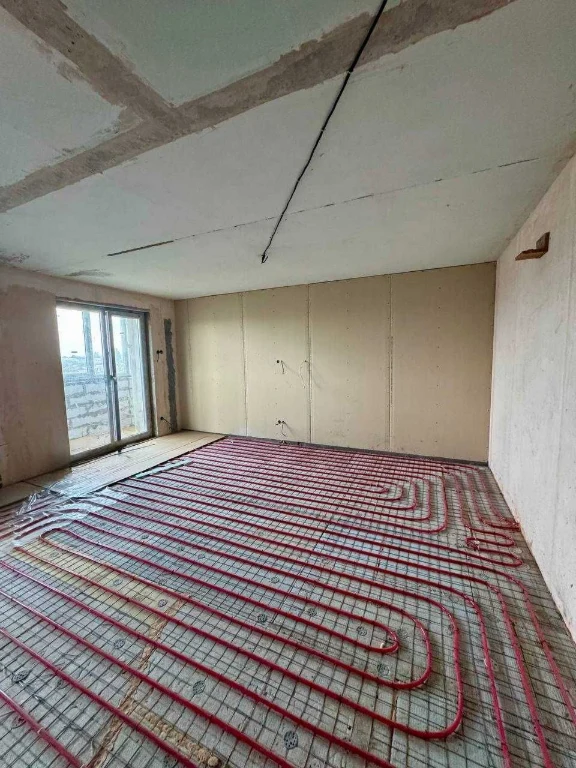 3-room apartment for sale, under renovation!