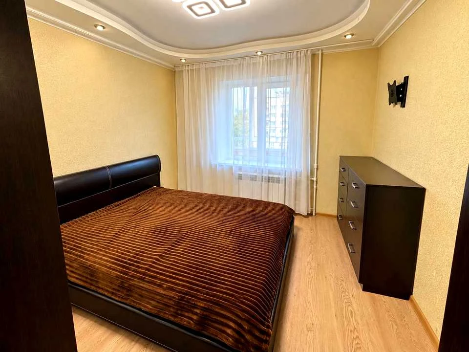 Квартира. Київ, Ентузіастів вул.