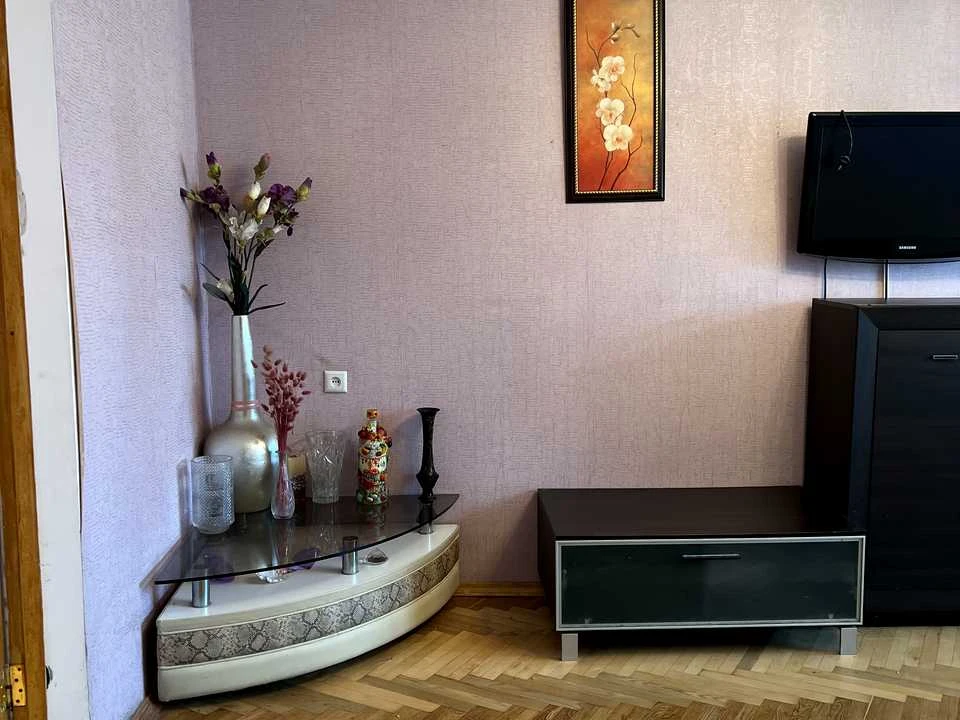 Apartment. Ivan Vykhovs Street, Kyiv