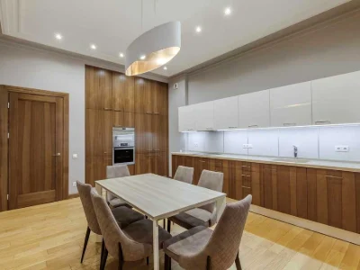 Apartment. Klovsky uzviz, Kyiv