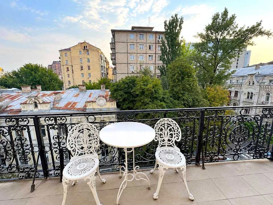 Квартира. Київ, Мала Житомирська вулиця