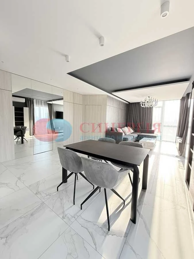Сдается 2-комнатная квартира 63 м², ул. Джона Маккейна, 1Б