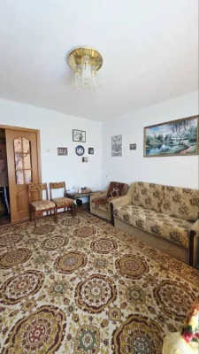 Продам двокімнатну квартиру