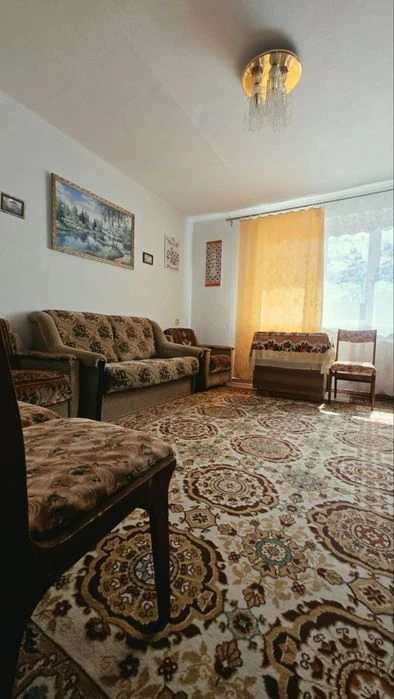 Продам двокімнатну квартиру