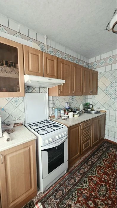 Продам двокімнатну квартиру