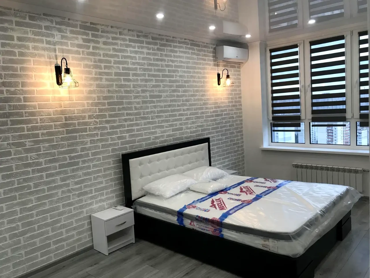 Оренда квартири 1-кімн. 42 м² 25/25 пов.