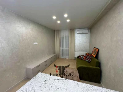 Apartment. Mikhail Maximovych Street, Kyiv