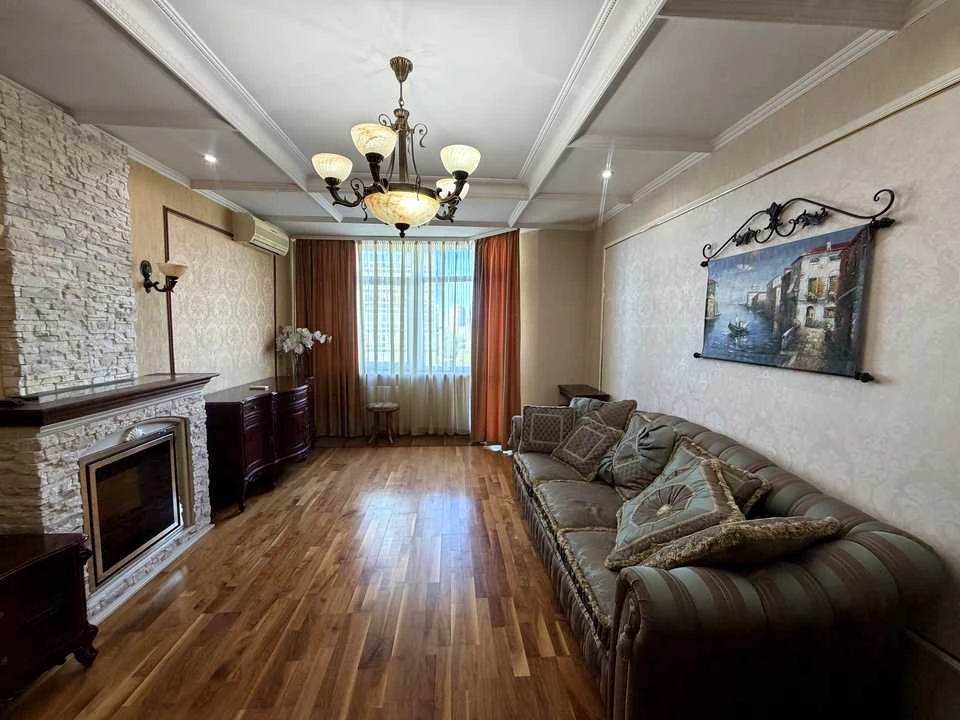 Apartment. Holosiivsky Prospect, Kyiv
