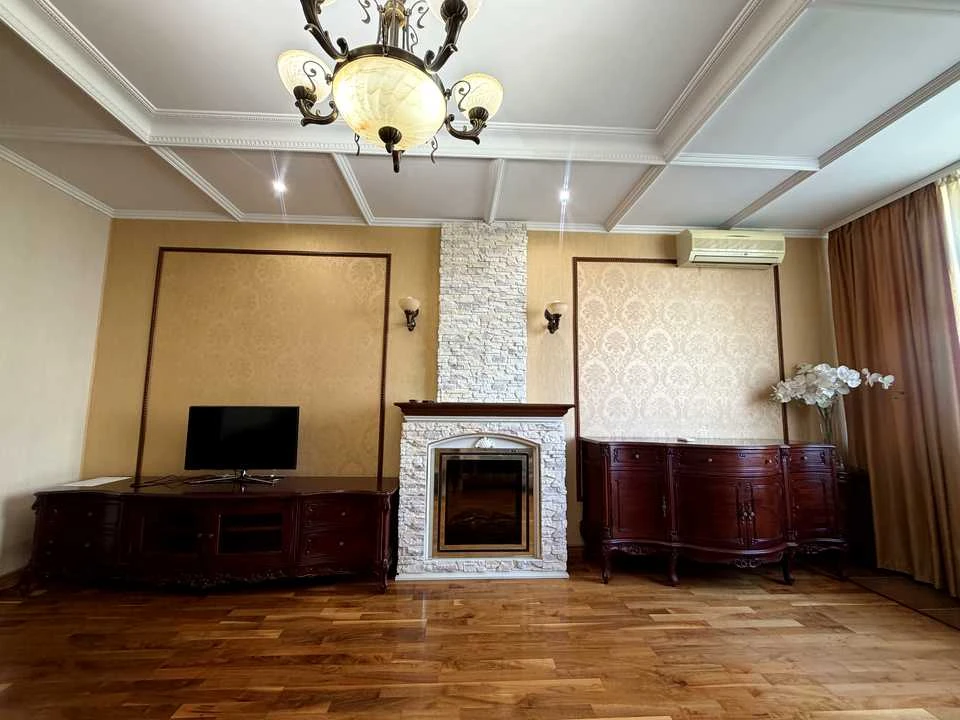 Apartment. Holosiivsky Prospect, Kyiv